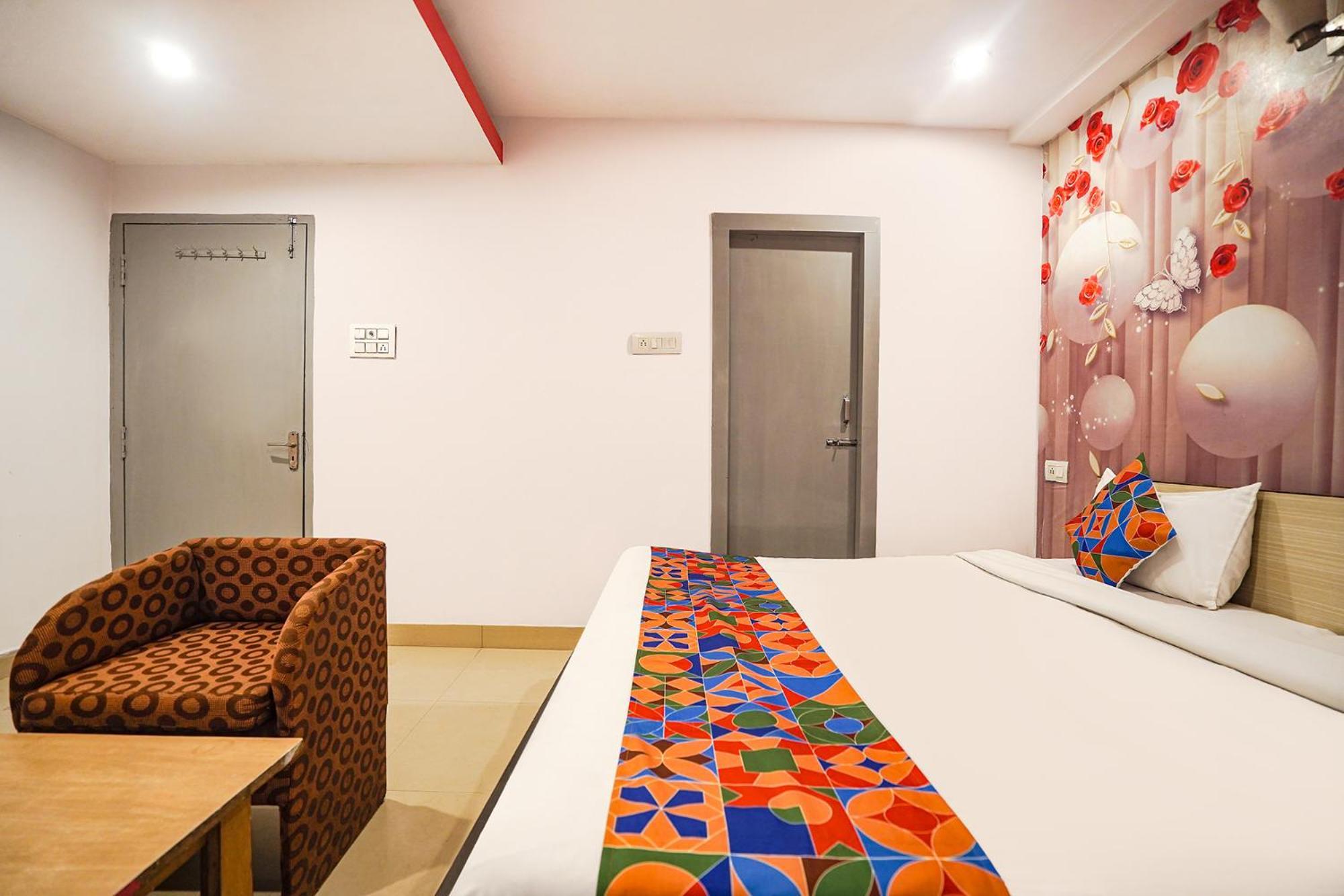 Fabexpress R Inn - Nr Prayagraj Railway Station Muthiganj Exterior foto
