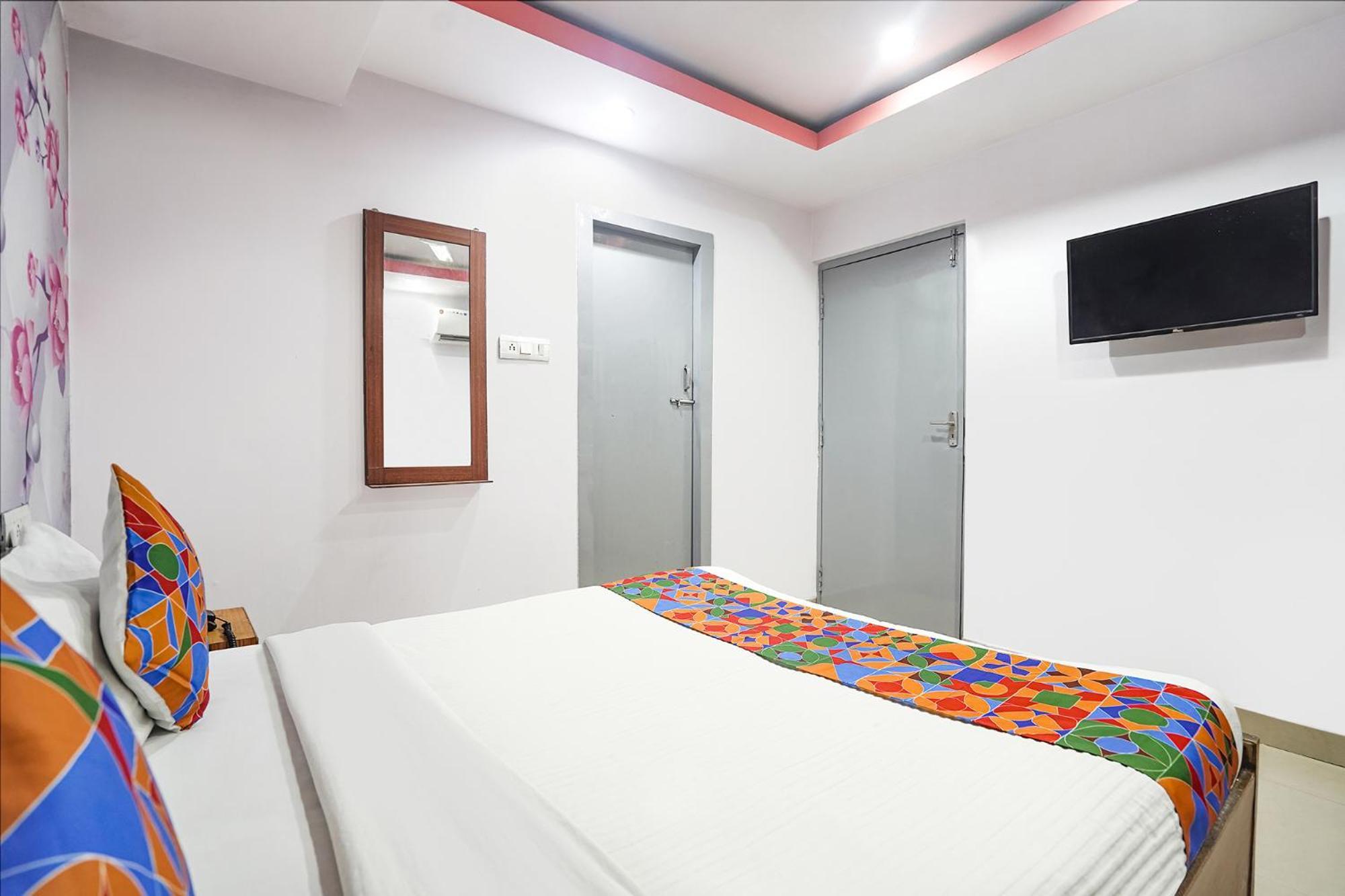 Fabexpress R Inn - Nr Prayagraj Railway Station Muthiganj Exterior foto